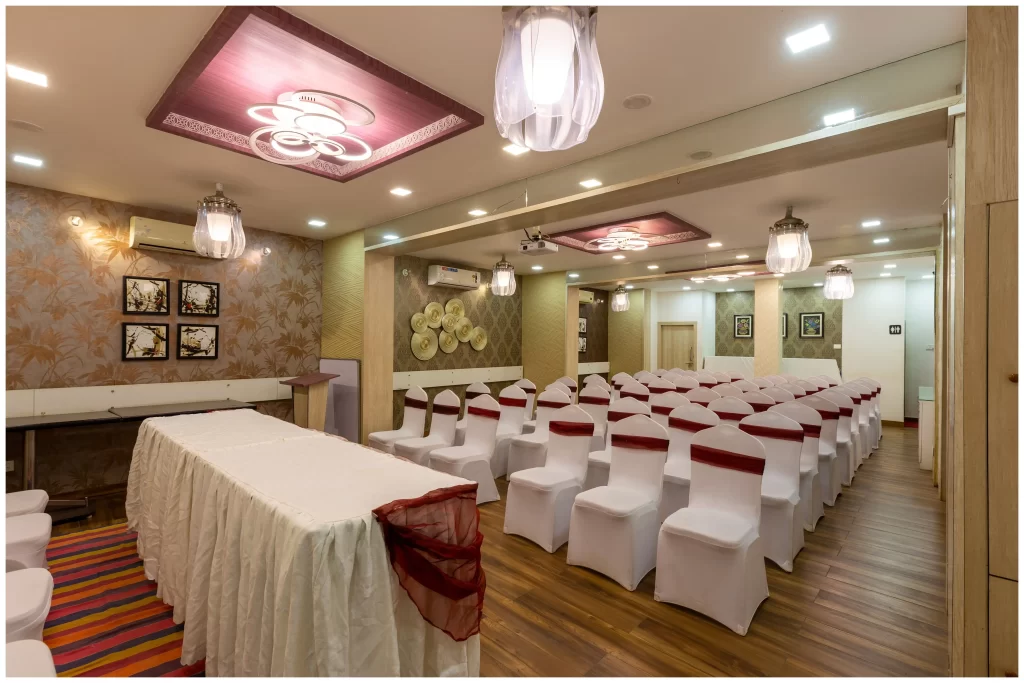 Conference Hall (Red Cherry)